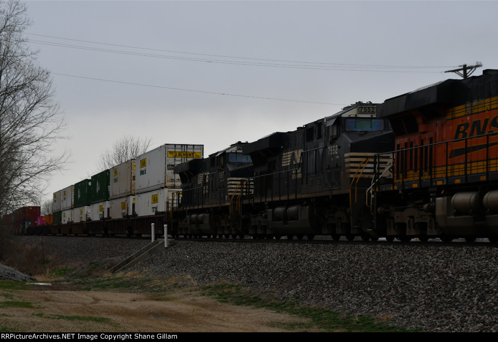 NS 7552 Roster shot.